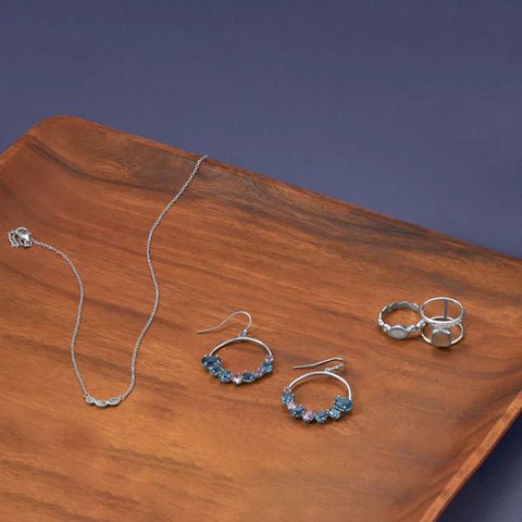 Sterling Silver Rhodium Plated Labradorite Ring with Polki Diamonds, 8x6mm Stone, Natural Uncut, Size 6-9