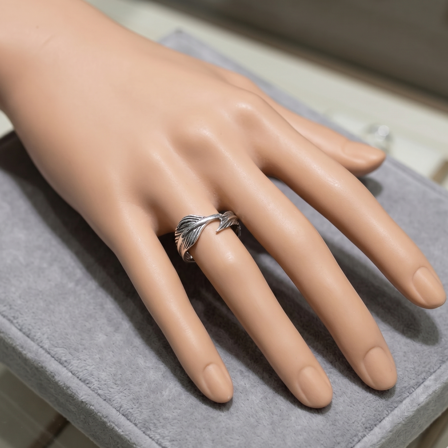 Light as a Feather Wrap Ring 925 Oxidized Silver Graduated Band Sizes 5-10