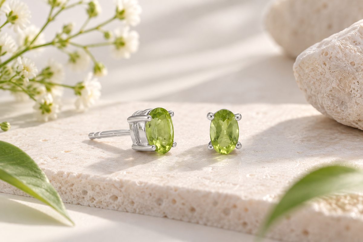 Oval Faceted Peridot Stud Earrings 925 Sterling Silver 4mm x 6mm