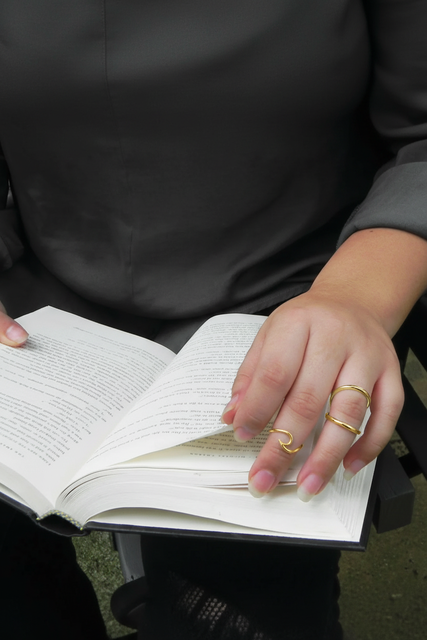 Plain Double Band Open Gold Ring Model Hand Book Lifestyle