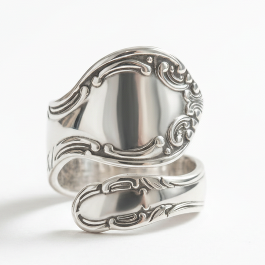 純白背景戒指圖片