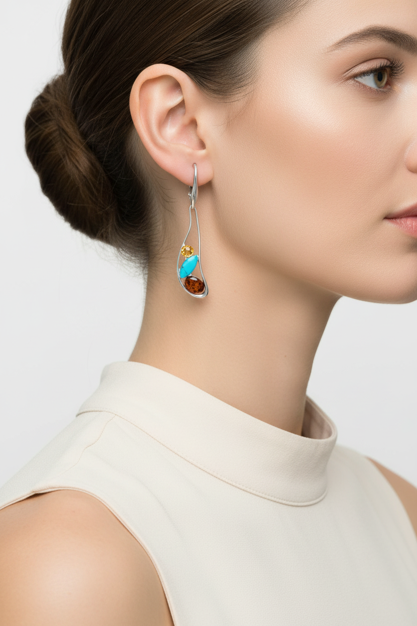 模特兒佩戴多彩寶石耳環 - 側面展示長度