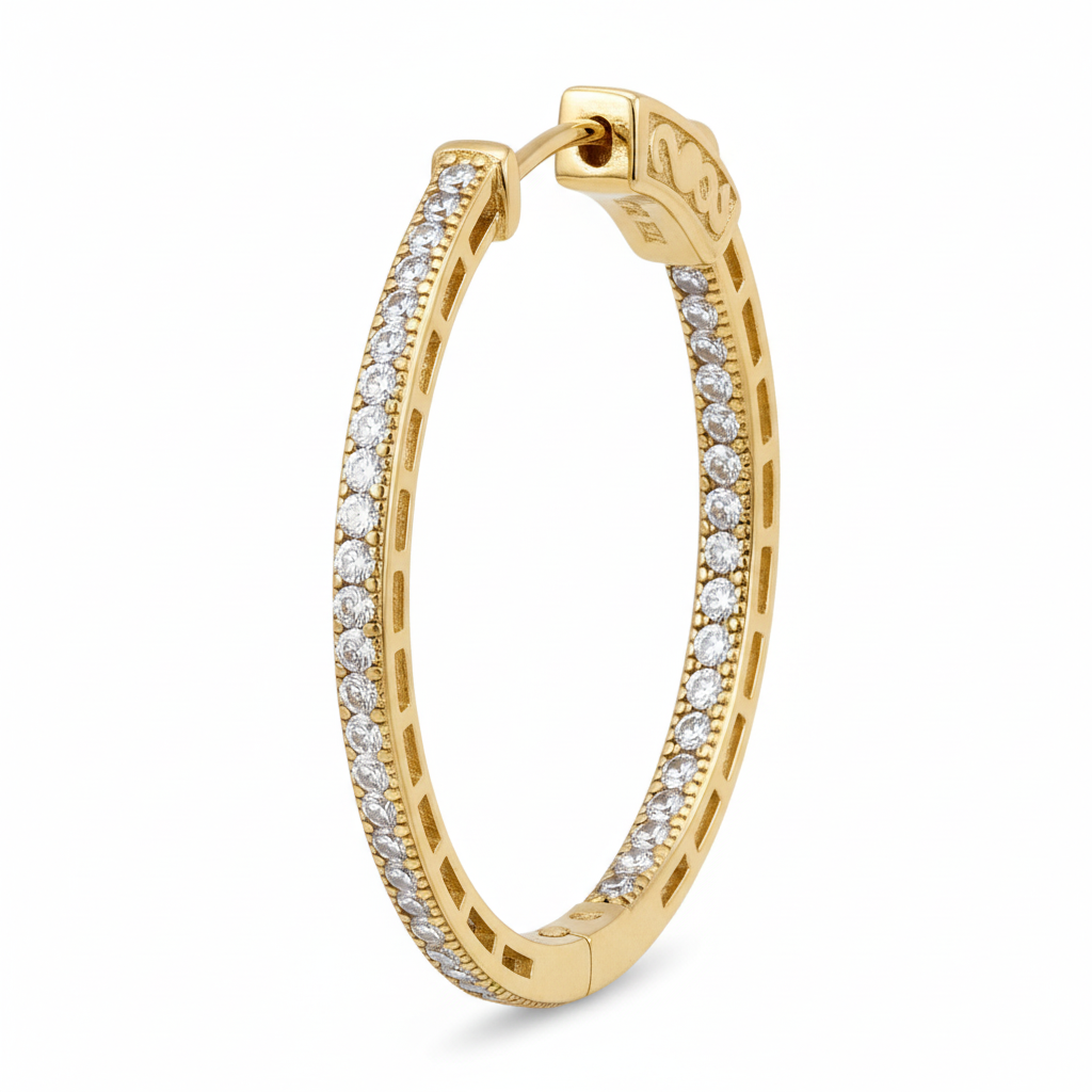 Extreme macro of single golden circle of brilliance hoop